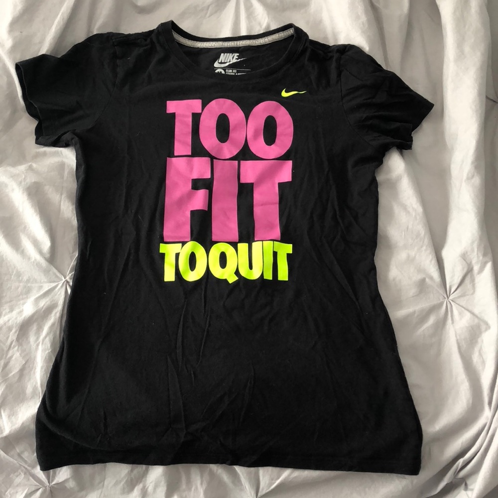 NIKE | T-Shirt